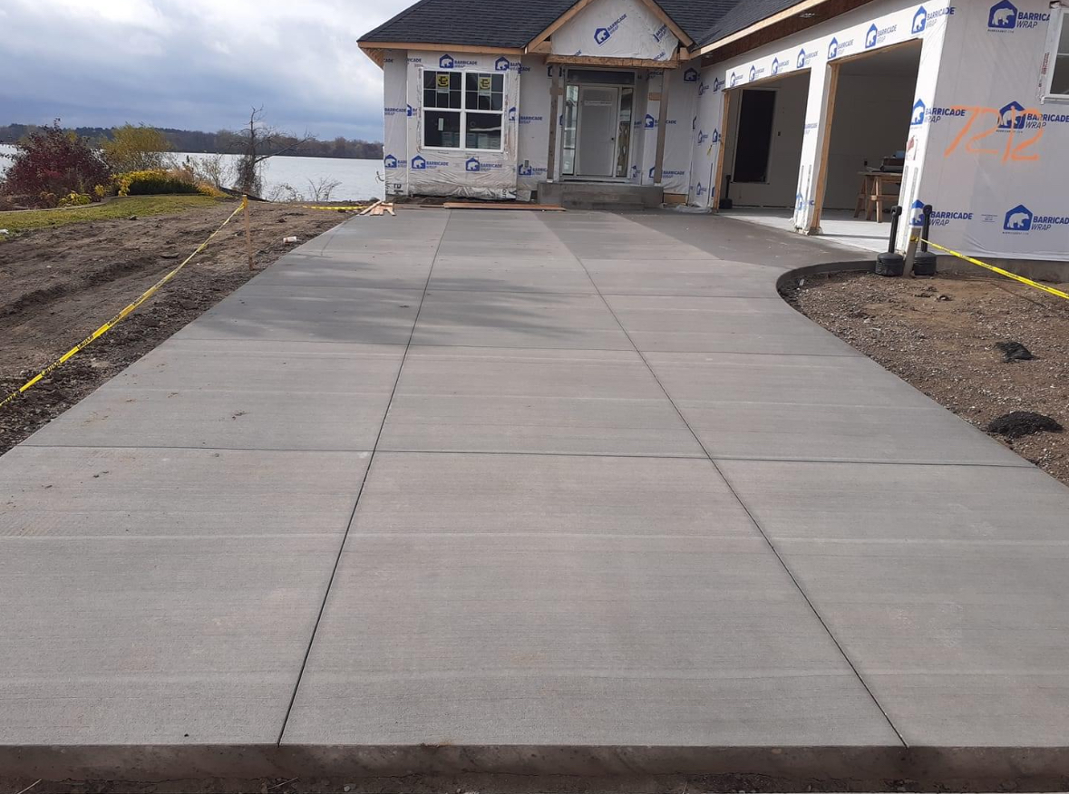 Lakeside Concrete Driveway